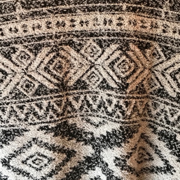 NWOT Urban Outfitters Ecote Medium Geo-Print Open-Front Cardigan - Picture 11 of 12